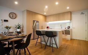 Urban Haven 2-Bed Retreat